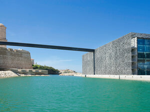 Гостиница Ibis Marseille Timone