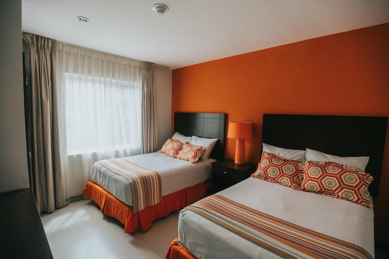 Фото Talk of the Town Hotel and Beach Club