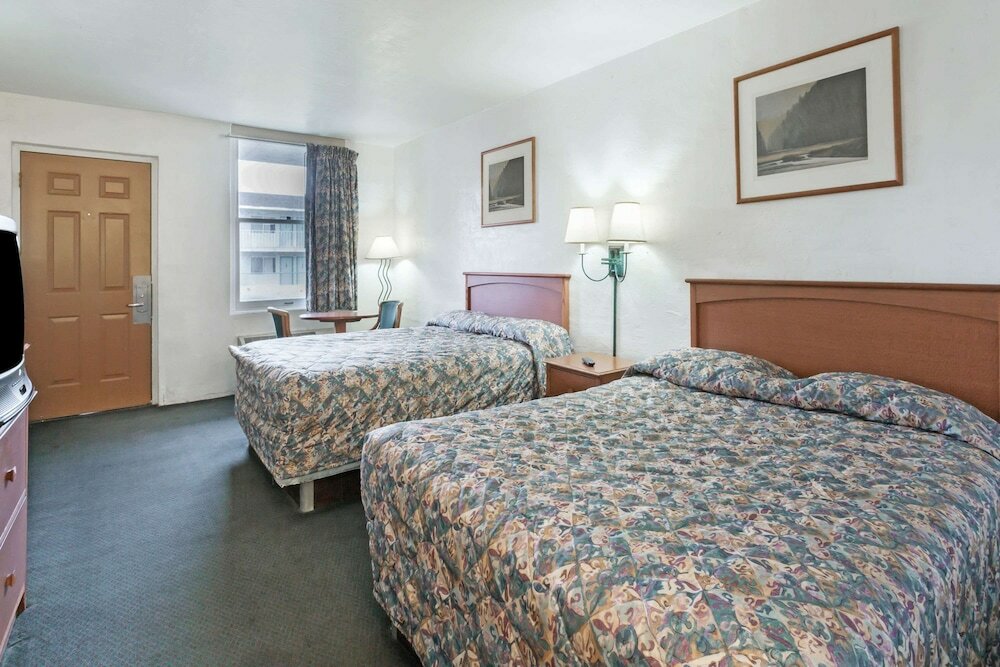 Фото Knights Inn Wendover