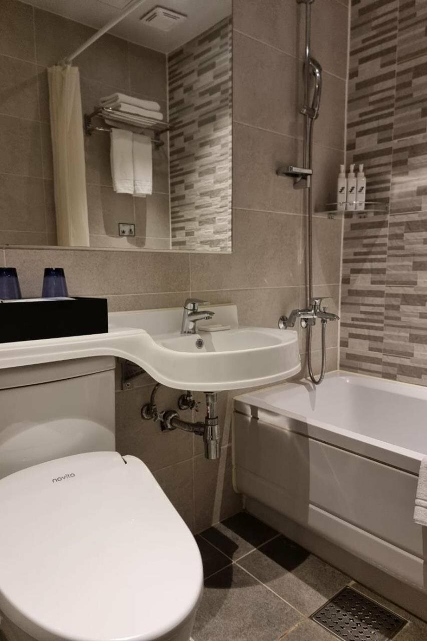 Фото Dormy Inn Express Seoul Insadong