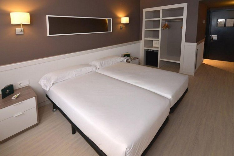 Фото Hotel Paral·lel