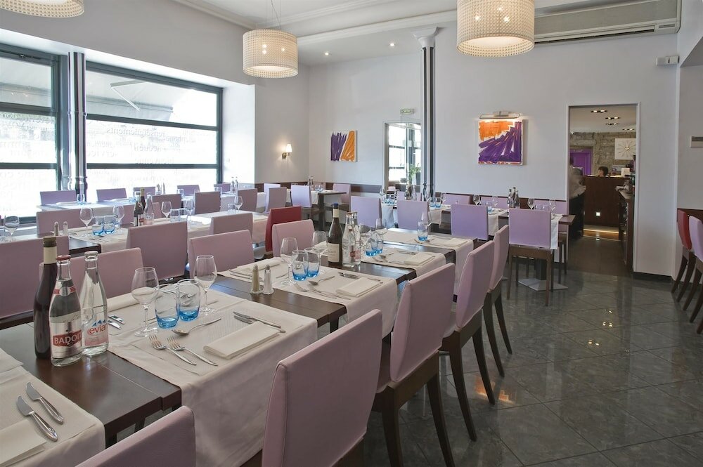 Фото Kyriad Dijon Gare