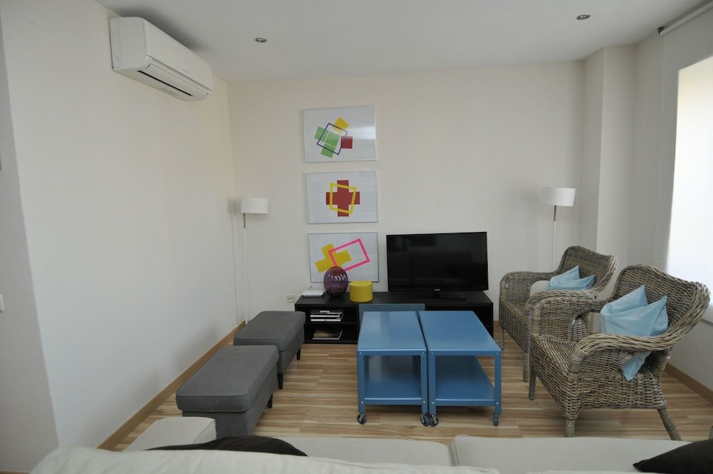 Фото Mola Suites