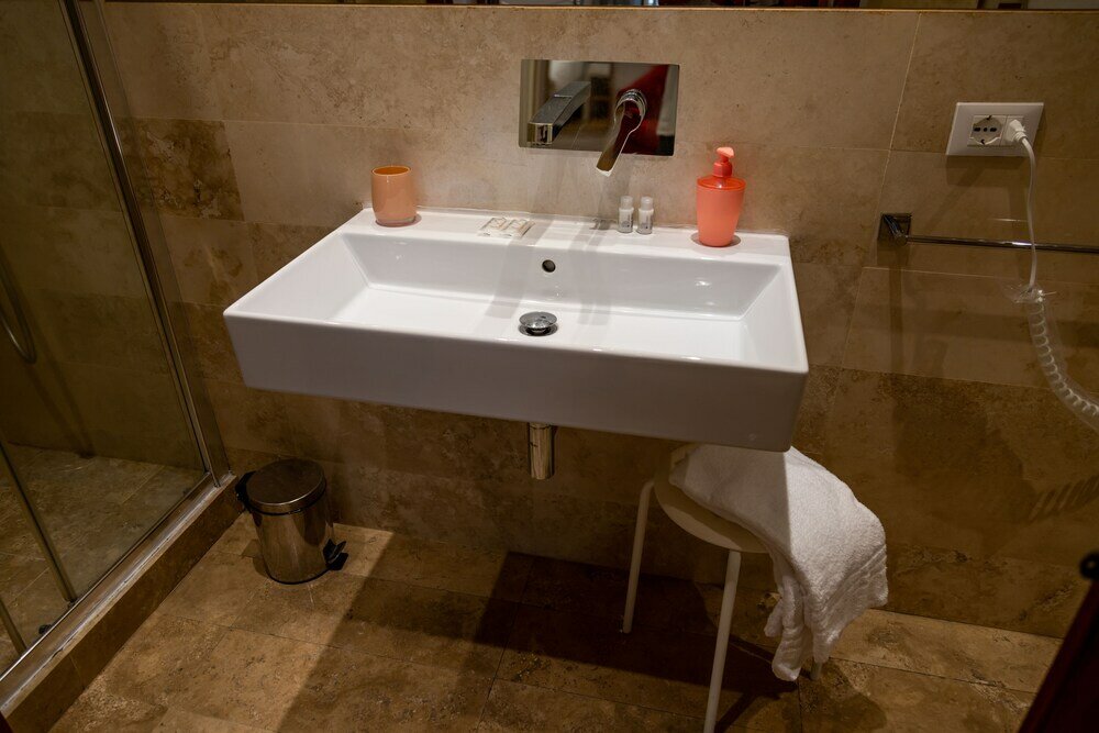 Фото Sofia's Suites Guesthouse