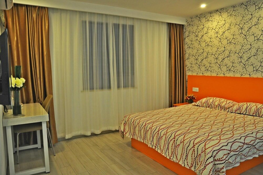 Фото Lijing Selected Hotel