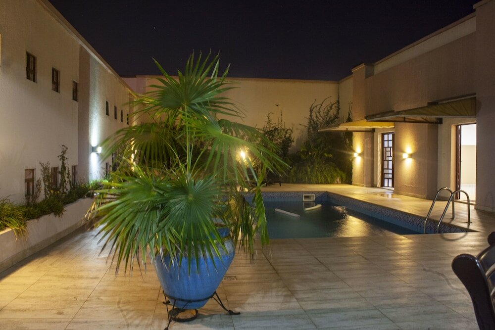 Фото отеля 3