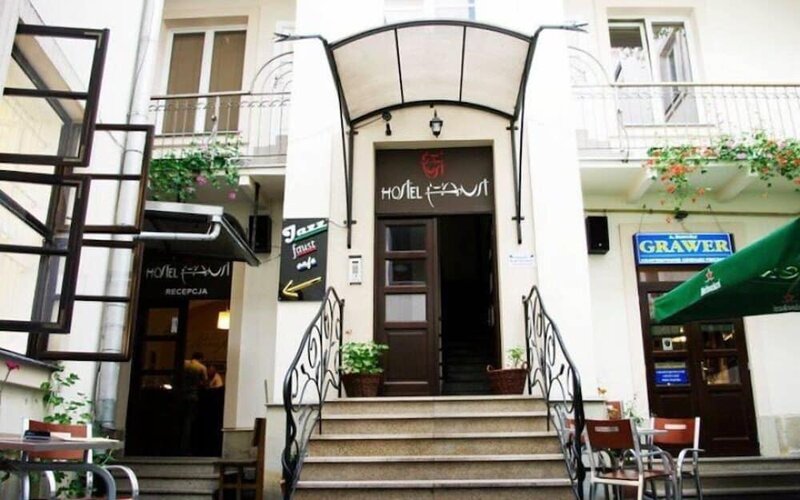 Гостиница Hostel Faust в Кракове