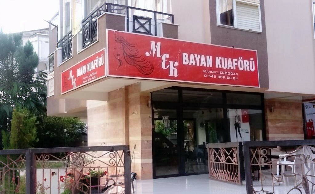 Mek Ladies' Hairdresser