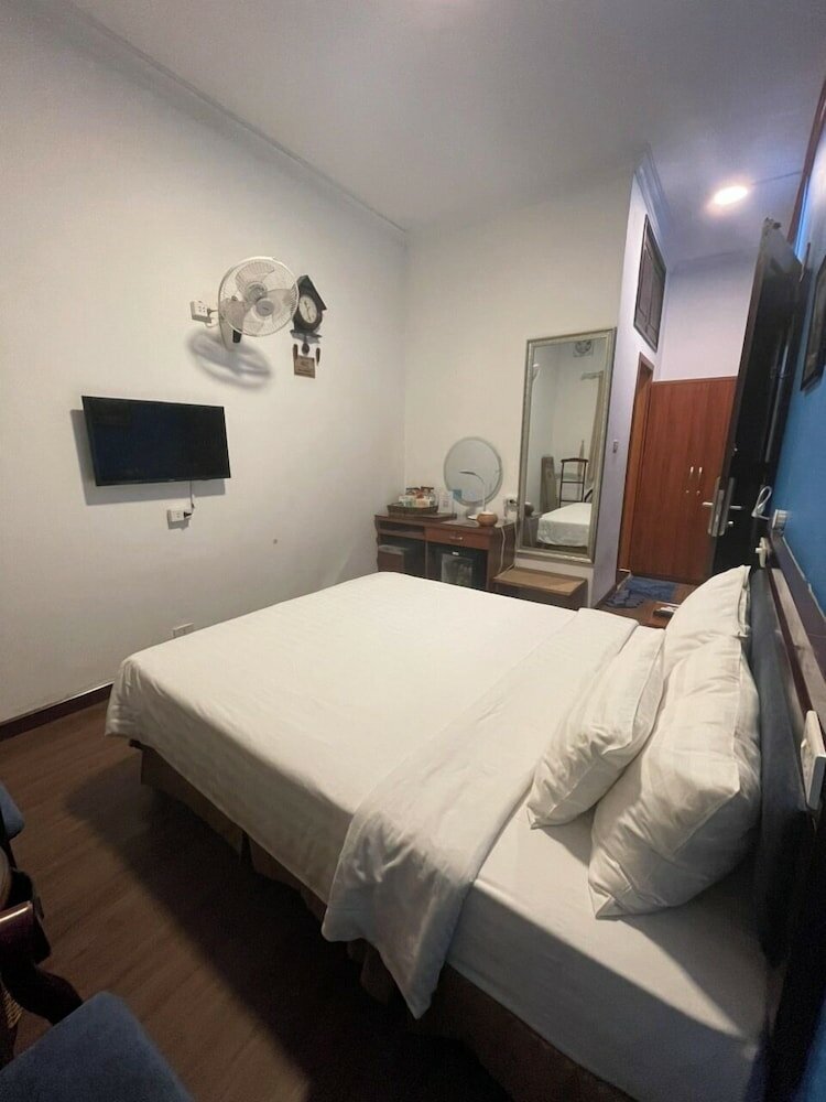 Фото A25 Hotel 80 Mai Hac De