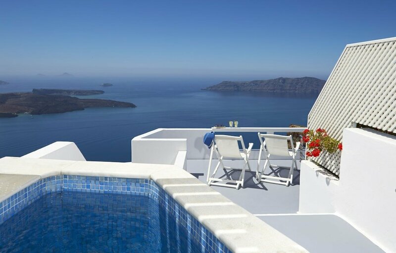Гостиница WhiteDeck Hotel в Имеровигли