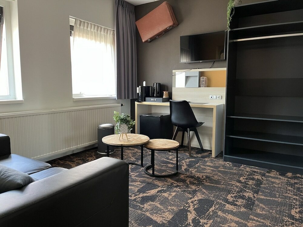 Фото The Happy Traveler