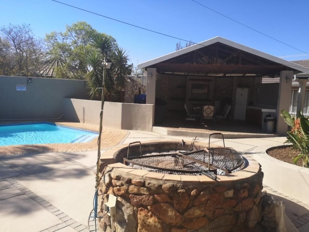 Фото Bosau Guest House