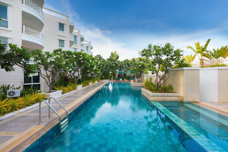 Гостиница Baan Poolom Beachfront Condominium