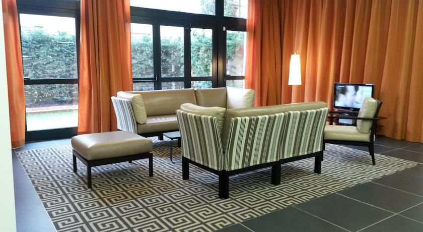 Фото Privilege Appart Hotel Saint Exupery