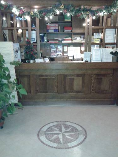 Фото Hotel Bucaneve