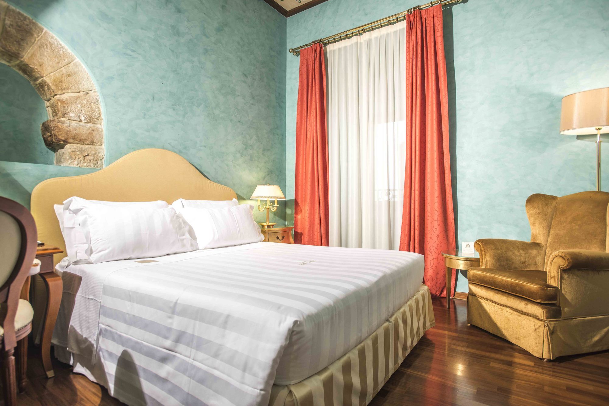 Фото Golden Tower Hotel And SPA