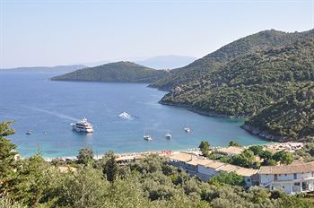 Фото Rouda Bay Beach Hotel