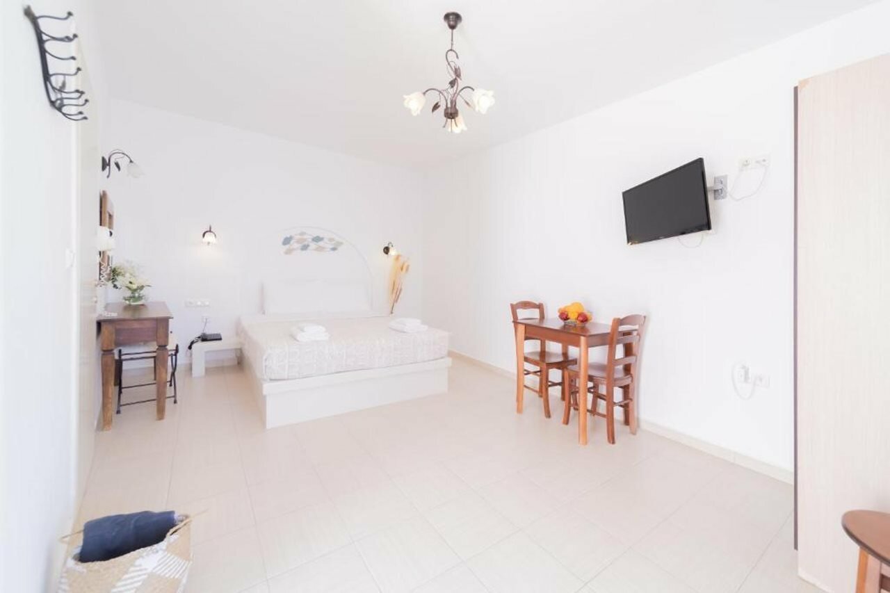 Фото Hotel Anemomilos