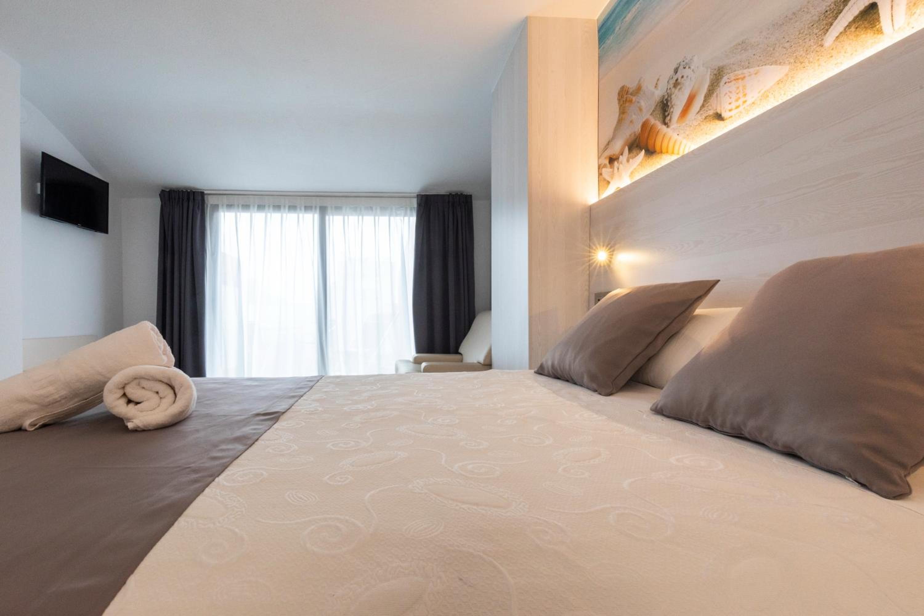 Фото Aparthotel Miami Park