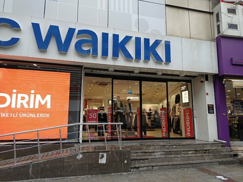 Clothing store LC Waikiki Türkiye, Istanbul, photo