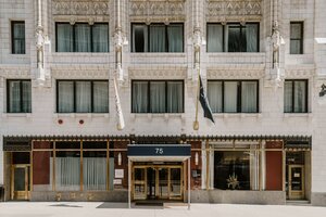 Гостиница Club Quarters Hotel, Wacker at Michigan, Chicago