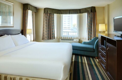 Гостиница Holiday Inn Conference Ctr Edmonton South в Эдмонтоне
