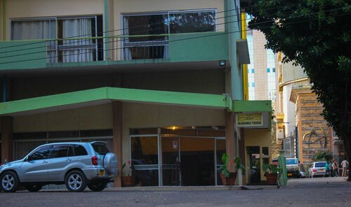 Гостиница The Equator Hotel в Аруше