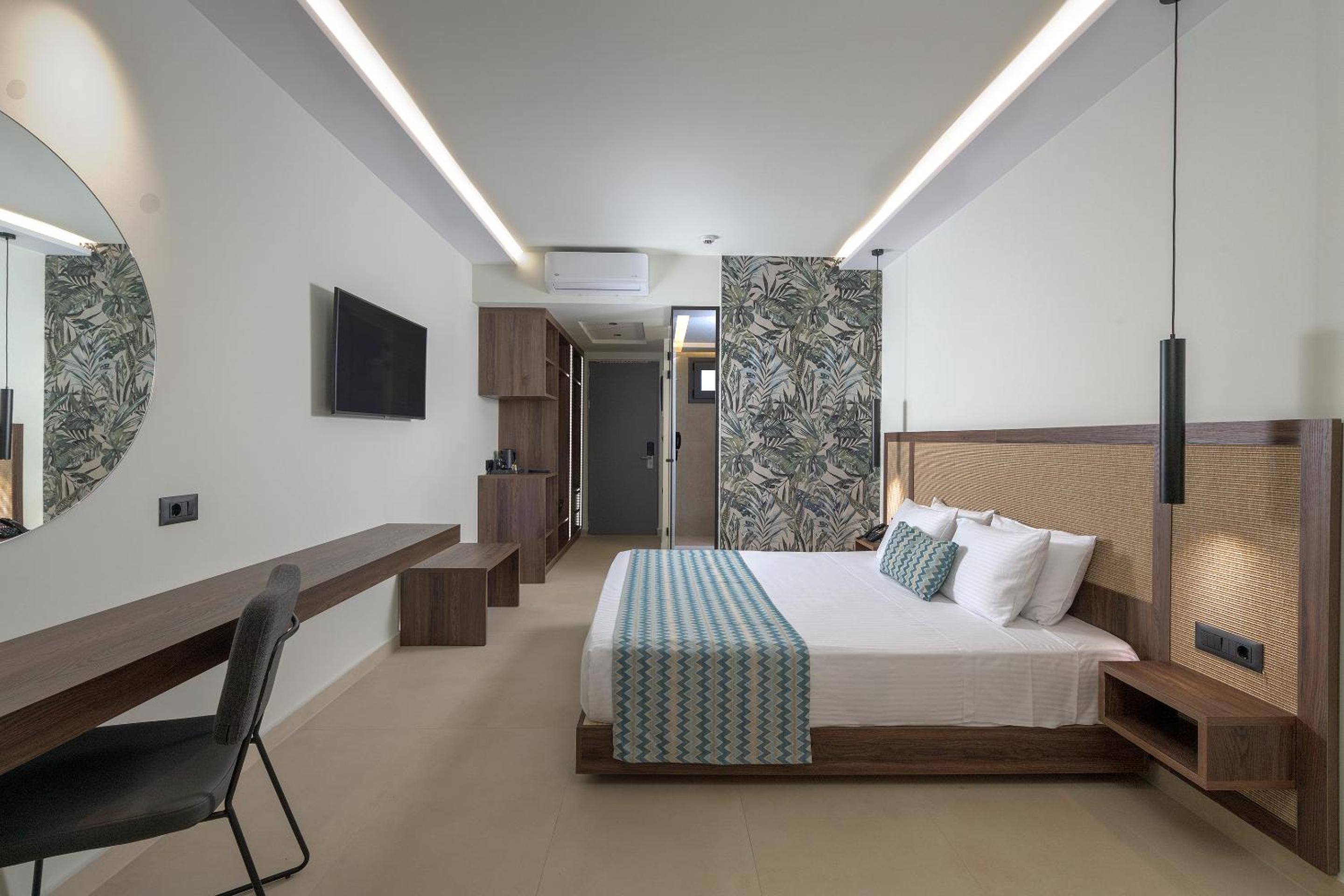 Фото Oceanis Park Hotel