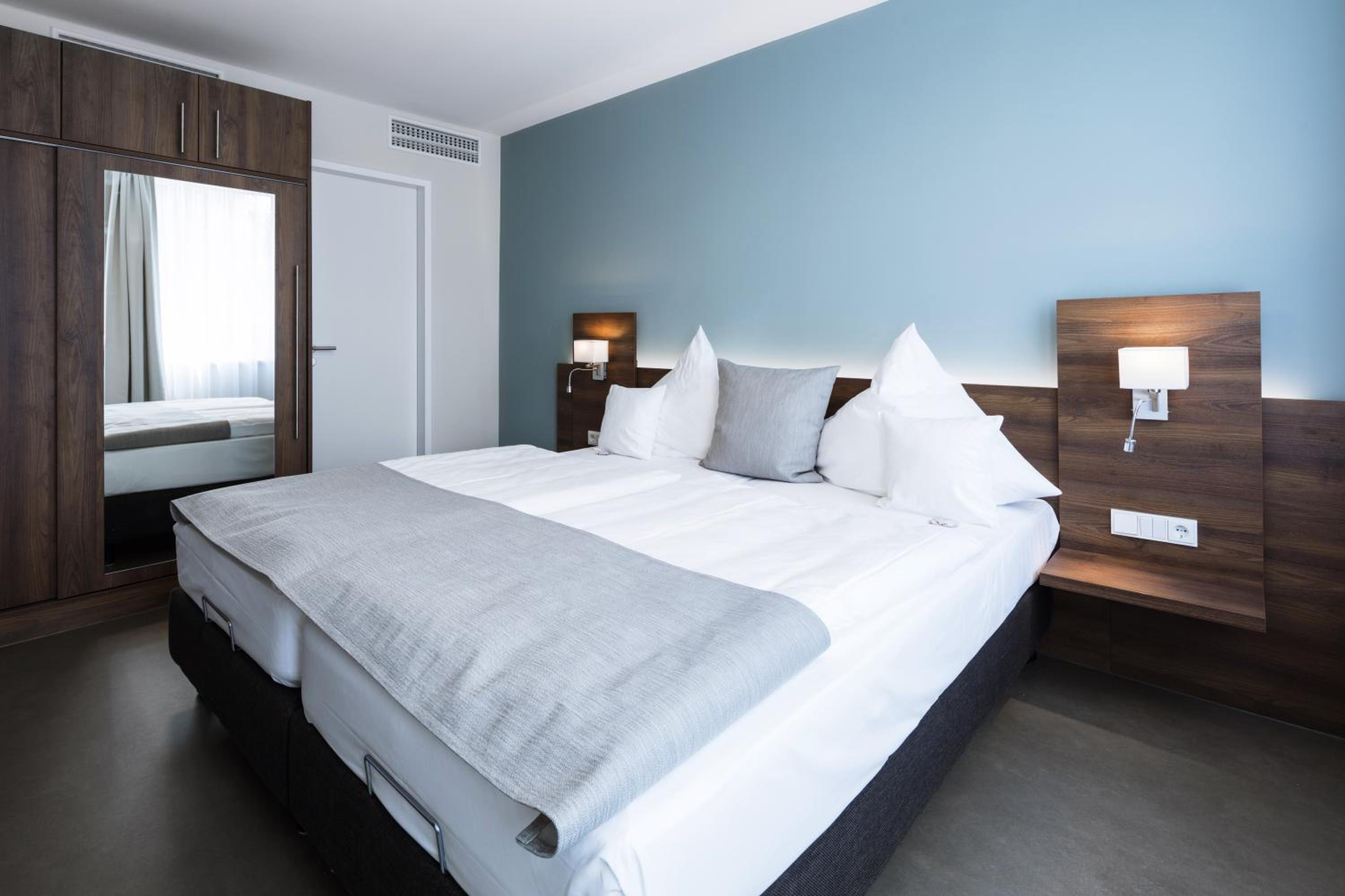 Фото Apart Hotel FirstBoarding Bayreuth