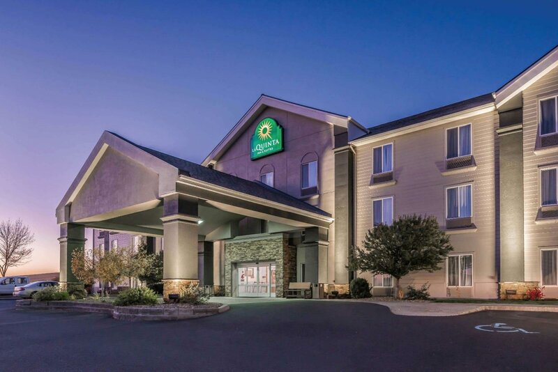 Гостиница La Quinta Inn & Suites by Wyndham Moscow Pullman в Москоу