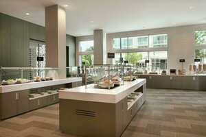 Гостиница Embassy Suites by Hilton Atlanta Midtown