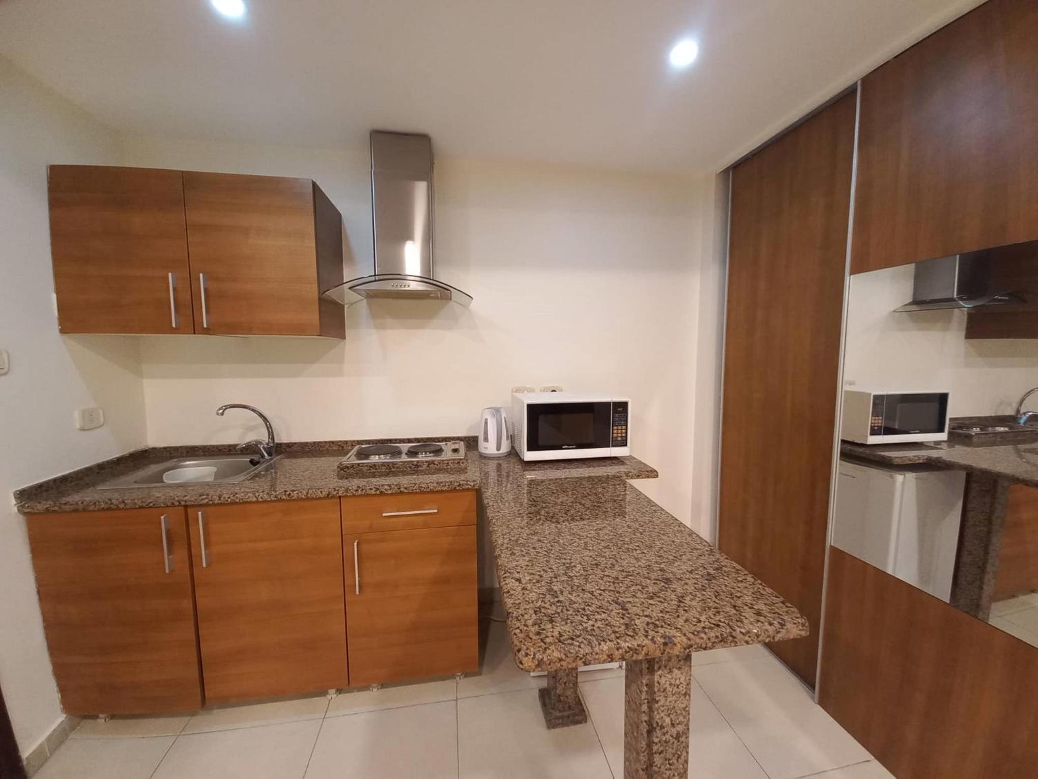 Фото Отель Lujain Suites