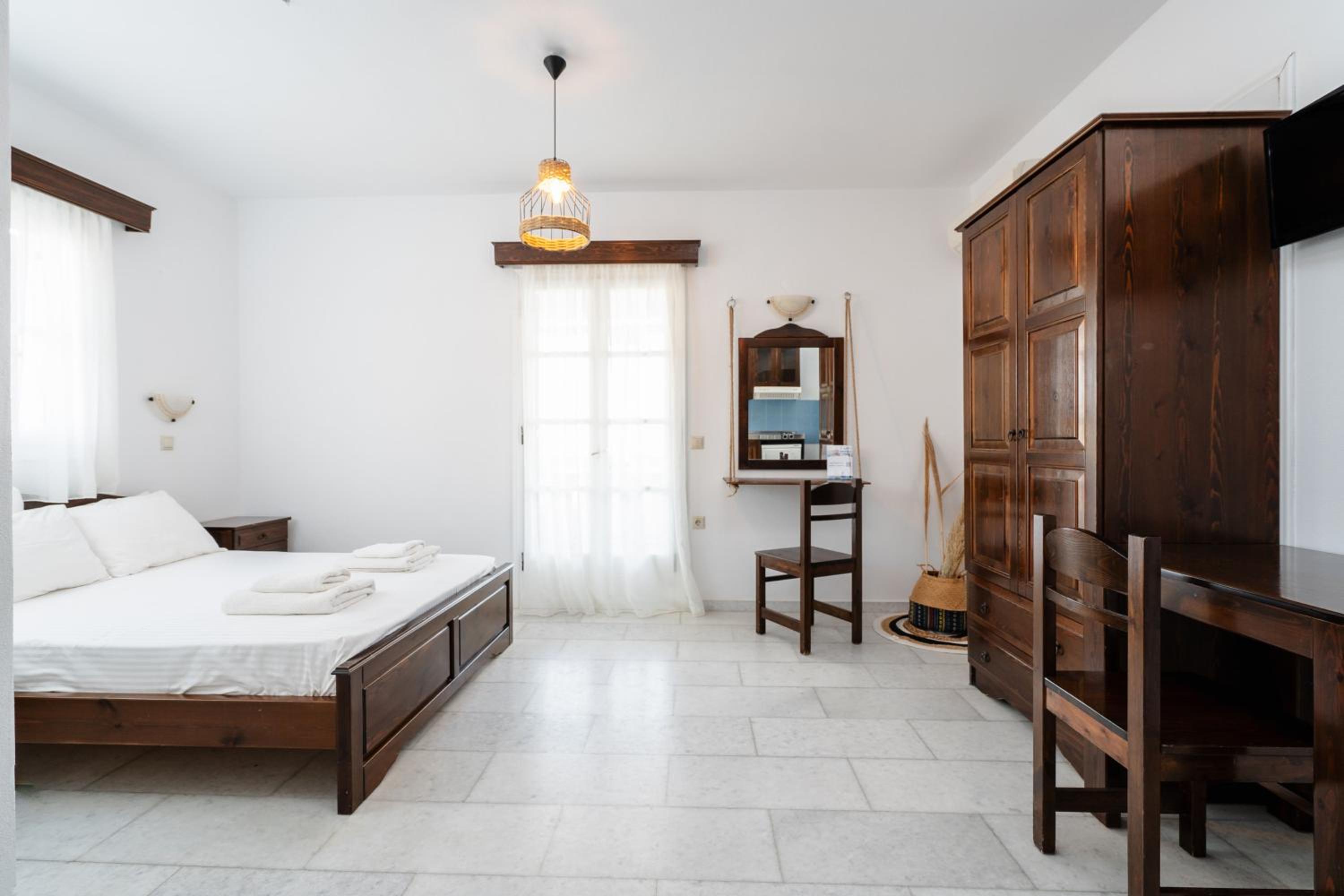 Фото Diamantis Studios