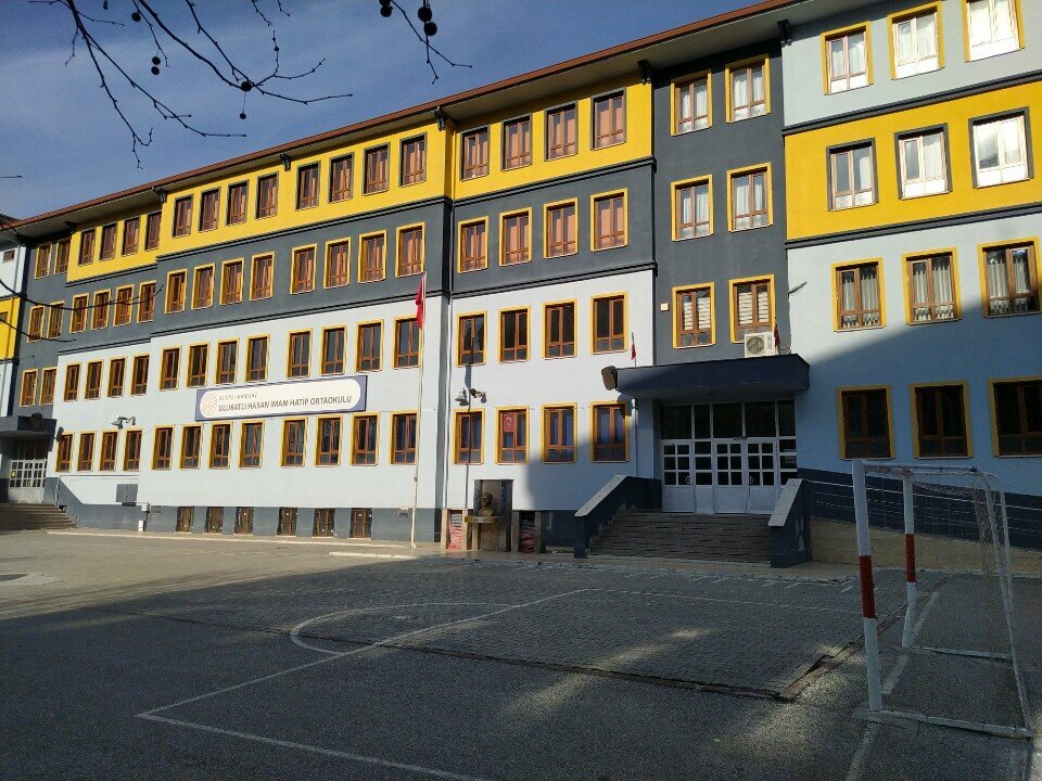 Escuela de enseñanza general Ulubatli Hasan Imam Hatip Secondary School, , foto