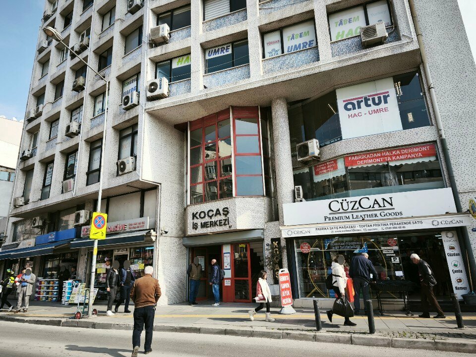 الغرفة التجارية Izmir Elbiseciler ve Benzerleri Odasi ، إزمير، صورة