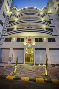 Гостиница Taj Hotel