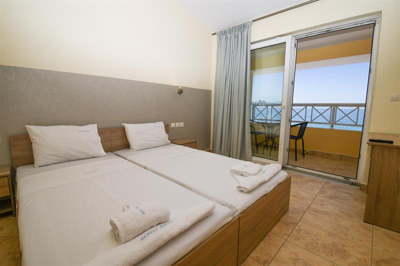 Фото Nefeli Beach Hotel
