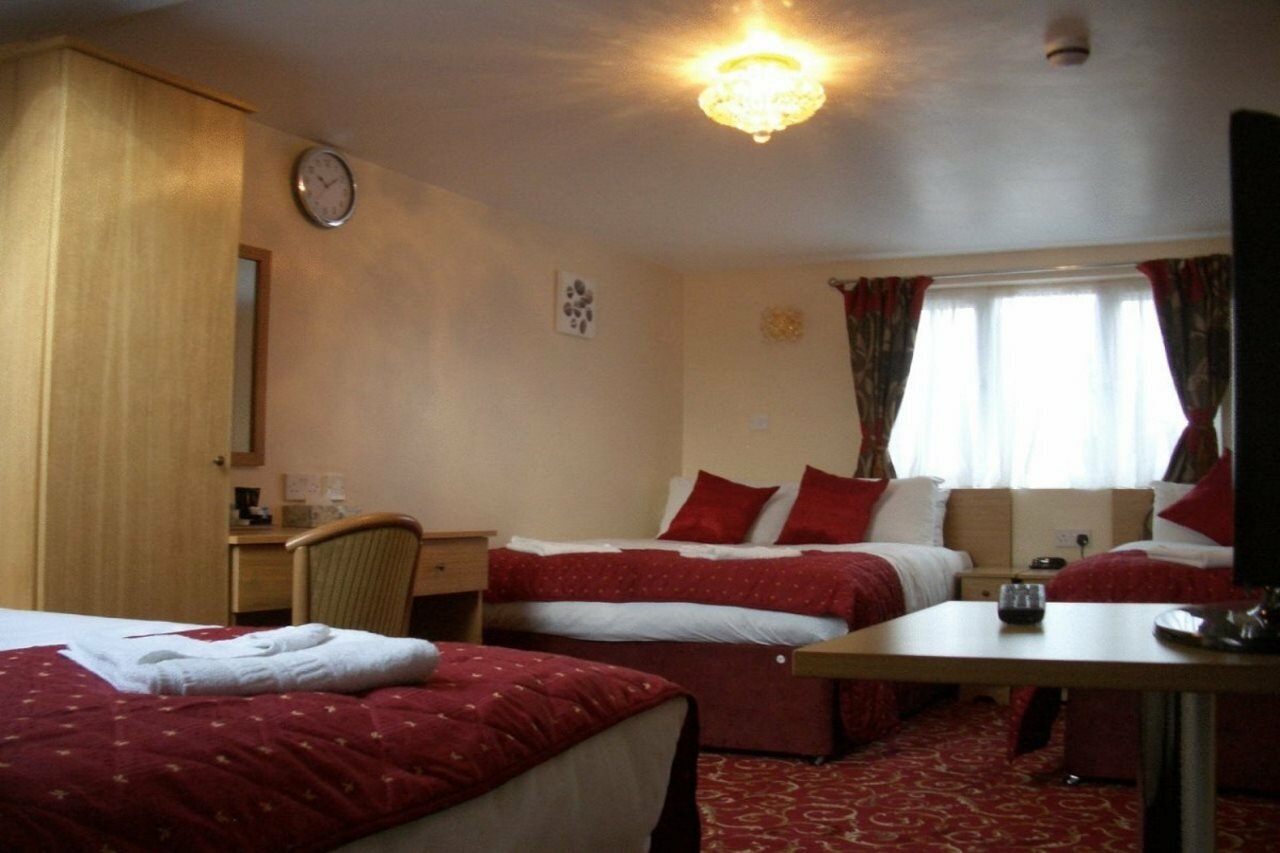 Фото Britannia Inn Hotel