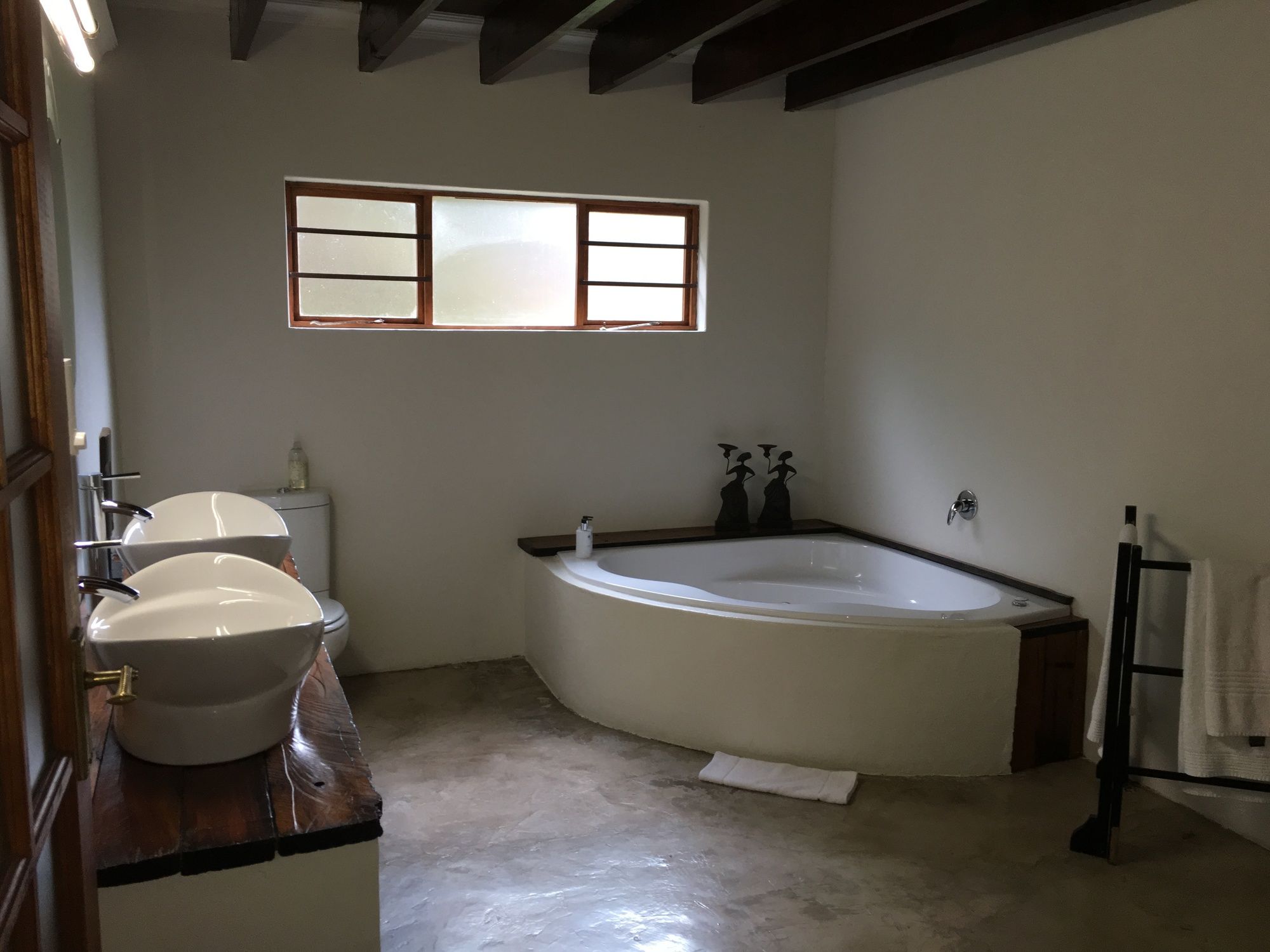 Фото The Birdhouse