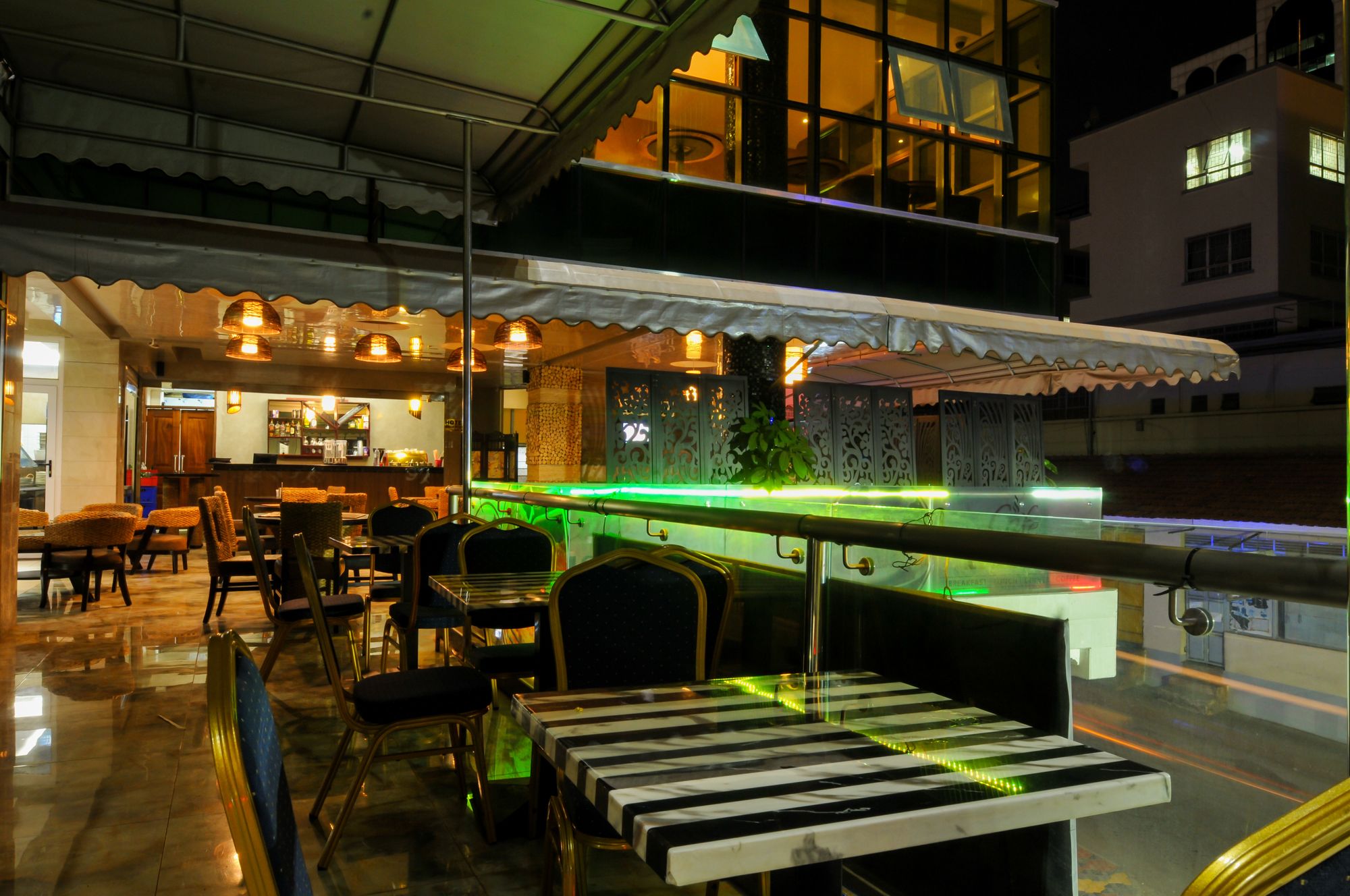 Фото Hbt Russel Hotel