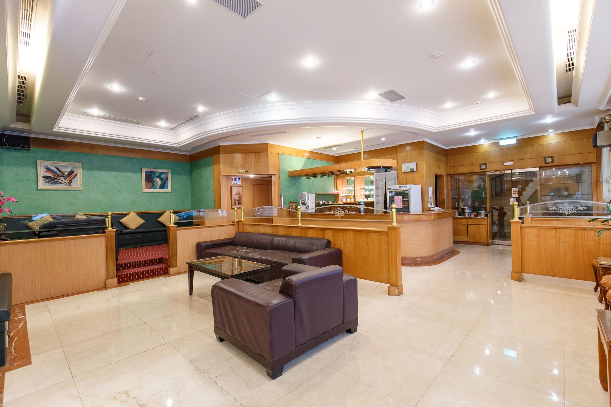 Фото Champion Hotel