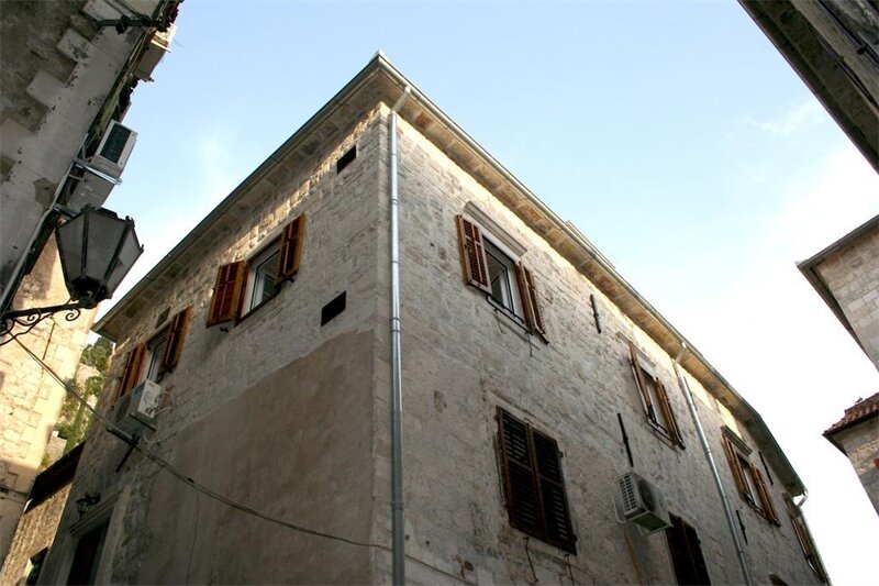 Фото D & Sons Apartments