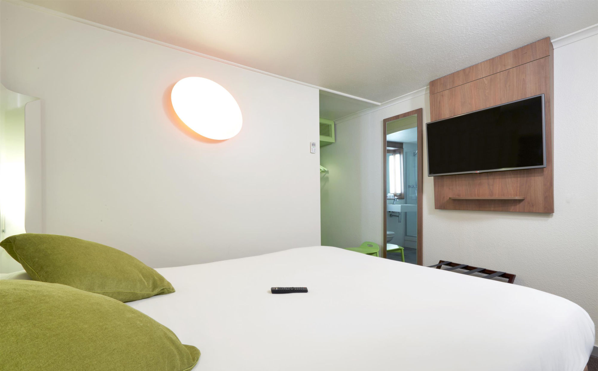 Фото Hotel Campanile Montesson - Le Vésinet