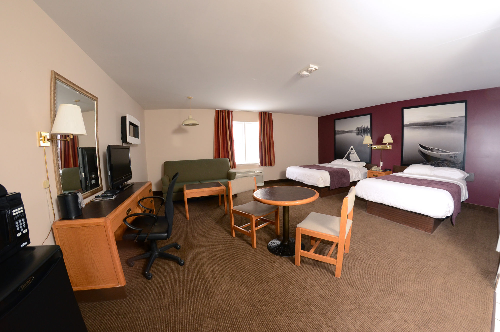 Фото Super 8 by Wyndham North Bay