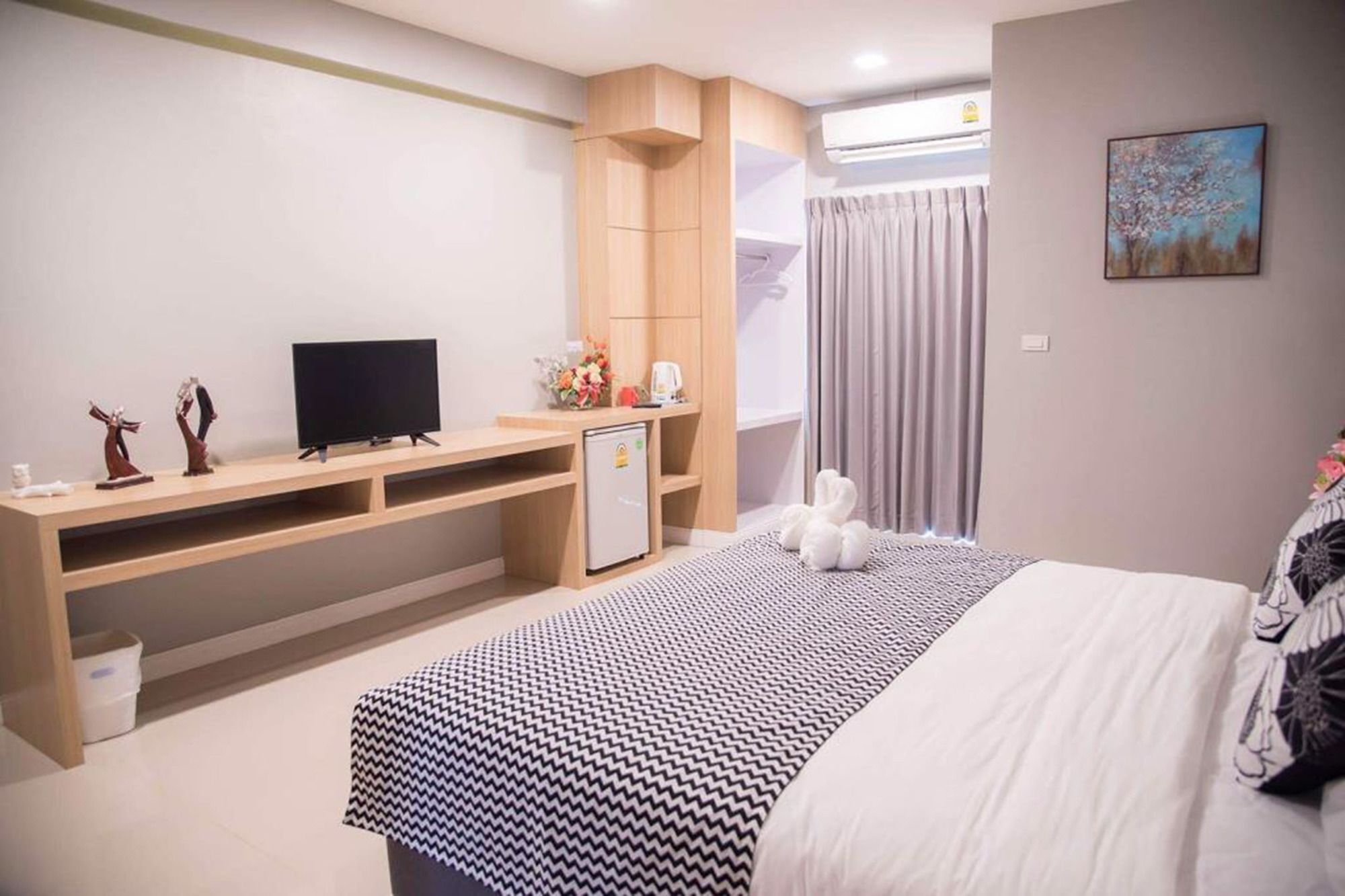 Фото It's Me Keawanong Hotel