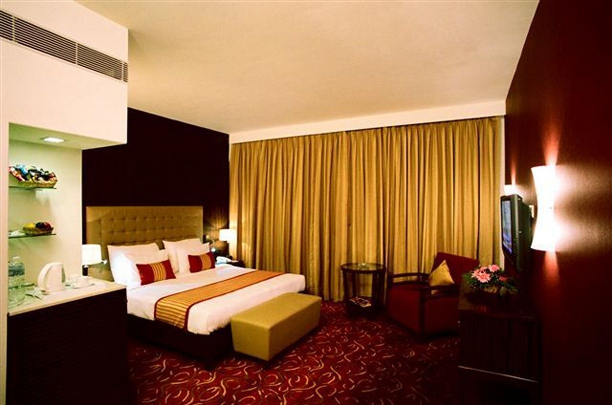 Фото The Pride Hotel Chennai