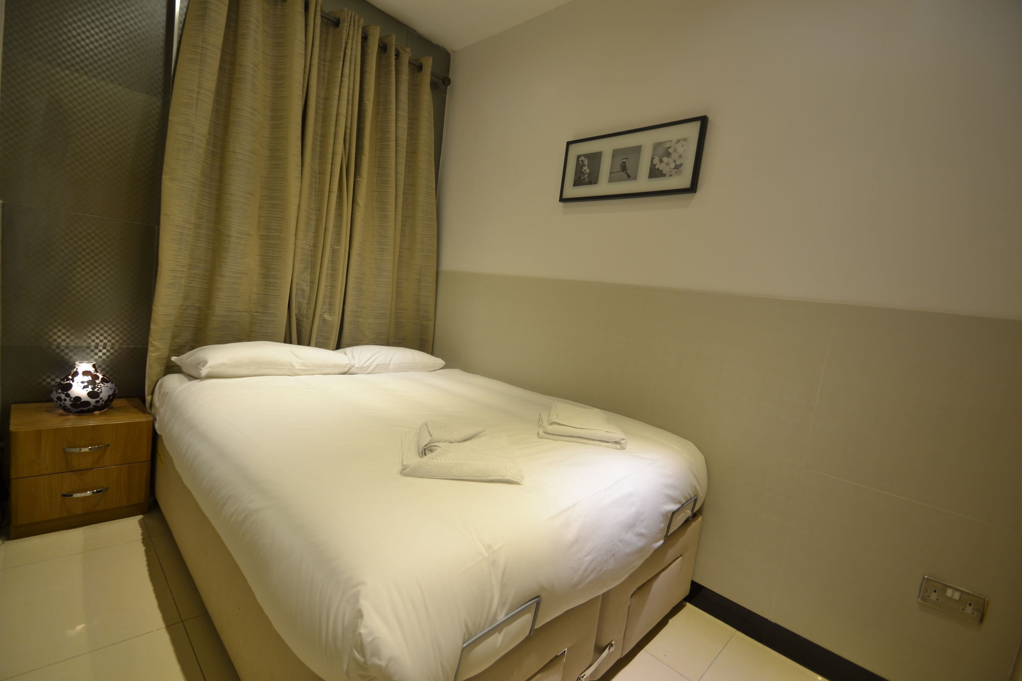 Фото Hyde Park Apartments