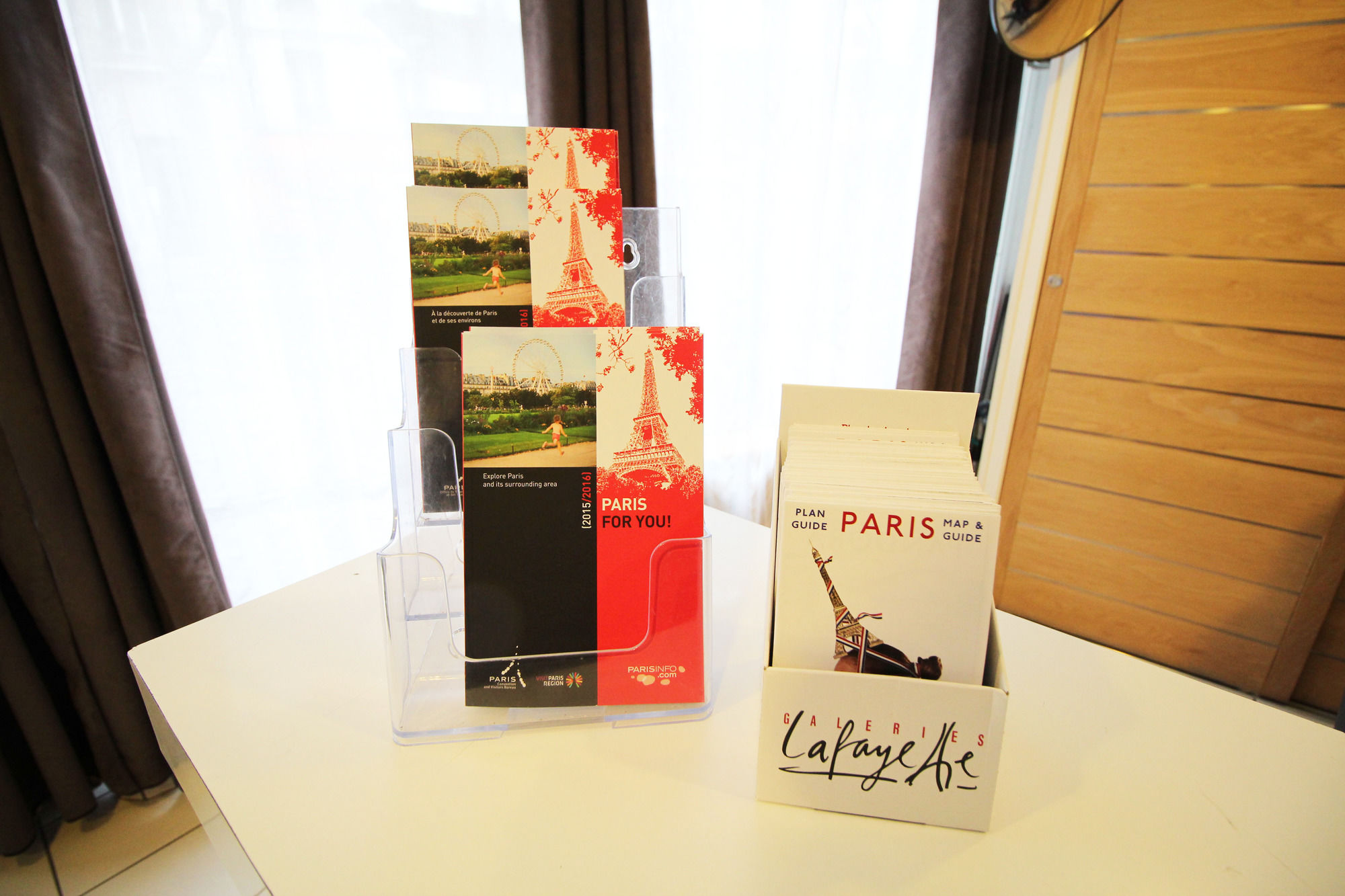 Фото Hôtel des Pyrénées