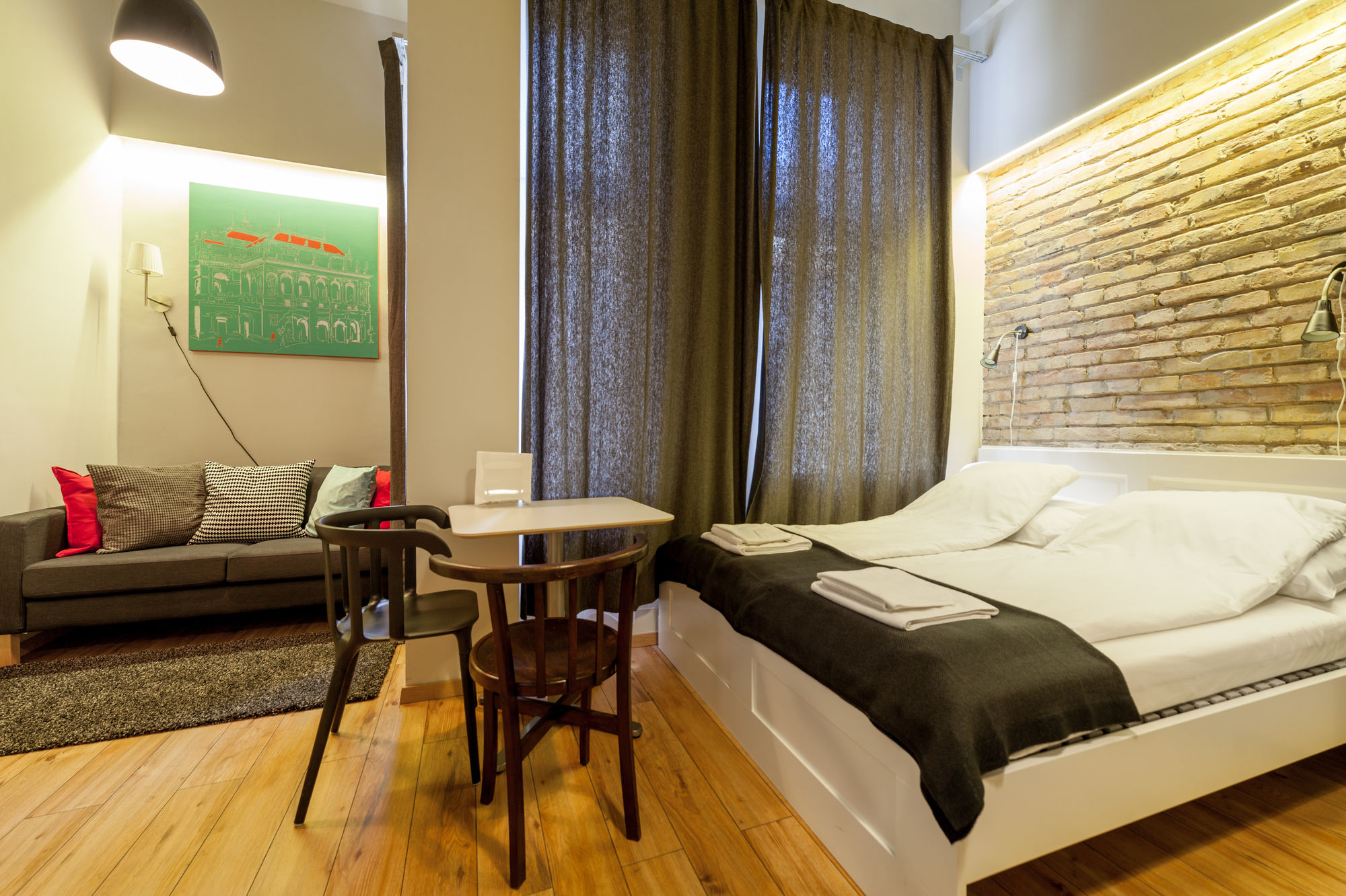 Фото отеля 2