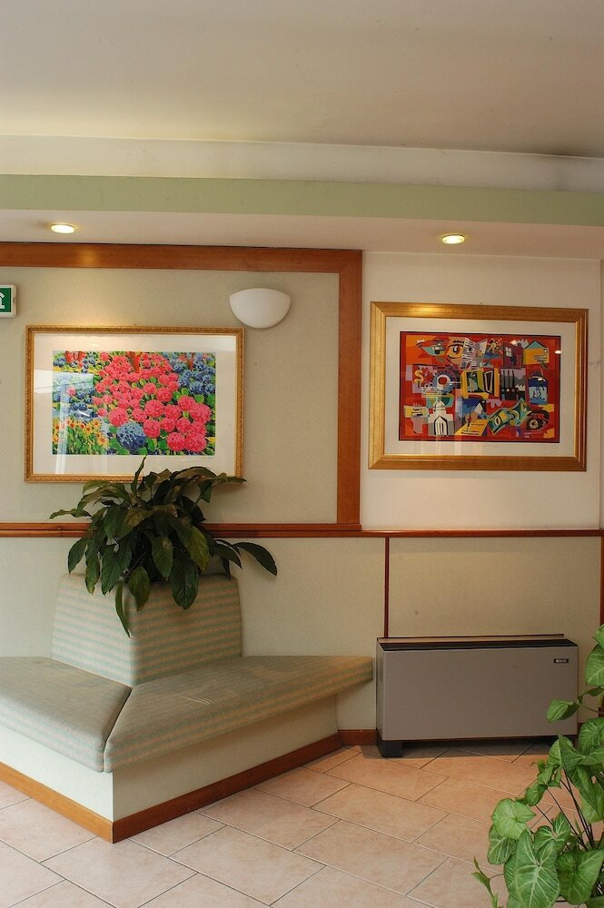 Фото Hotel Garnì Villa Fontana